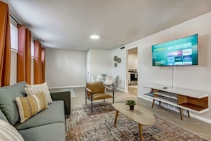 TV, studio