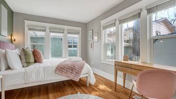 2 bedrooms, desk, iron/ironing board, travel crib