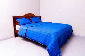 4 dormitorios, tabla de planchar con plancha, cuna de viaje y wifi