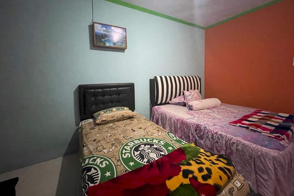 Superior Suite | 1 bedroom, laptop workspace, free WiFi, bed sheets