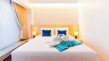 Suite | Premium bedding, in-room safe, blackout drapes, free WiFi