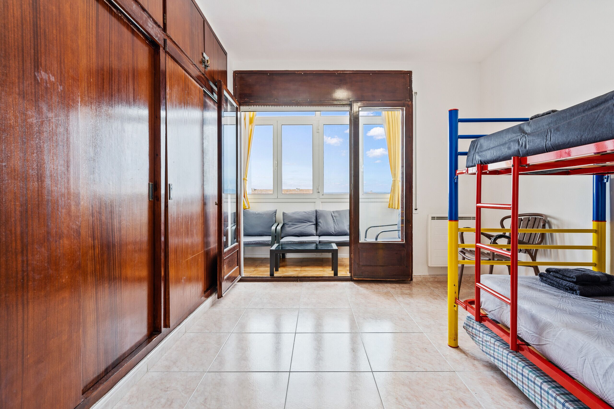 4 bedrooms, free WiFi, bed sheets