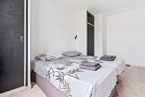 4 bedrooms, free WiFi, bed sheets