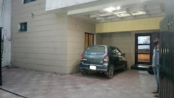 Fachada de la propiedad