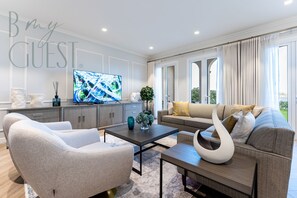 TV - Peaceful And Tranquil Setting in a 4BR Villa in Sur La Mer (Dubai)