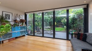 Unclassified image, 5 of 47, button - Chic 2 Bedroom House W/garden - De Beauvoir, Hackney! (London)