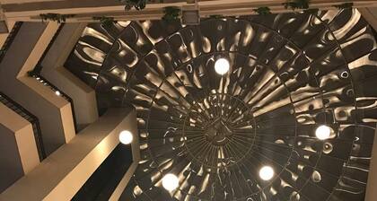 THE SIGNATURE HOTEL