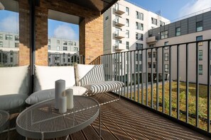 Basic Apartment, Multiple Beds | Property grounds - Contemporary 2BD Flat W/balcony - Heart of Camden! (London)