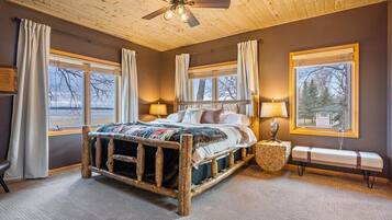 5 bedrooms, desk, free WiFi, bed sheets