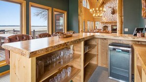 Kaffetrakter/tekoker, kjøleskap, mikrobølgeovn og ovn