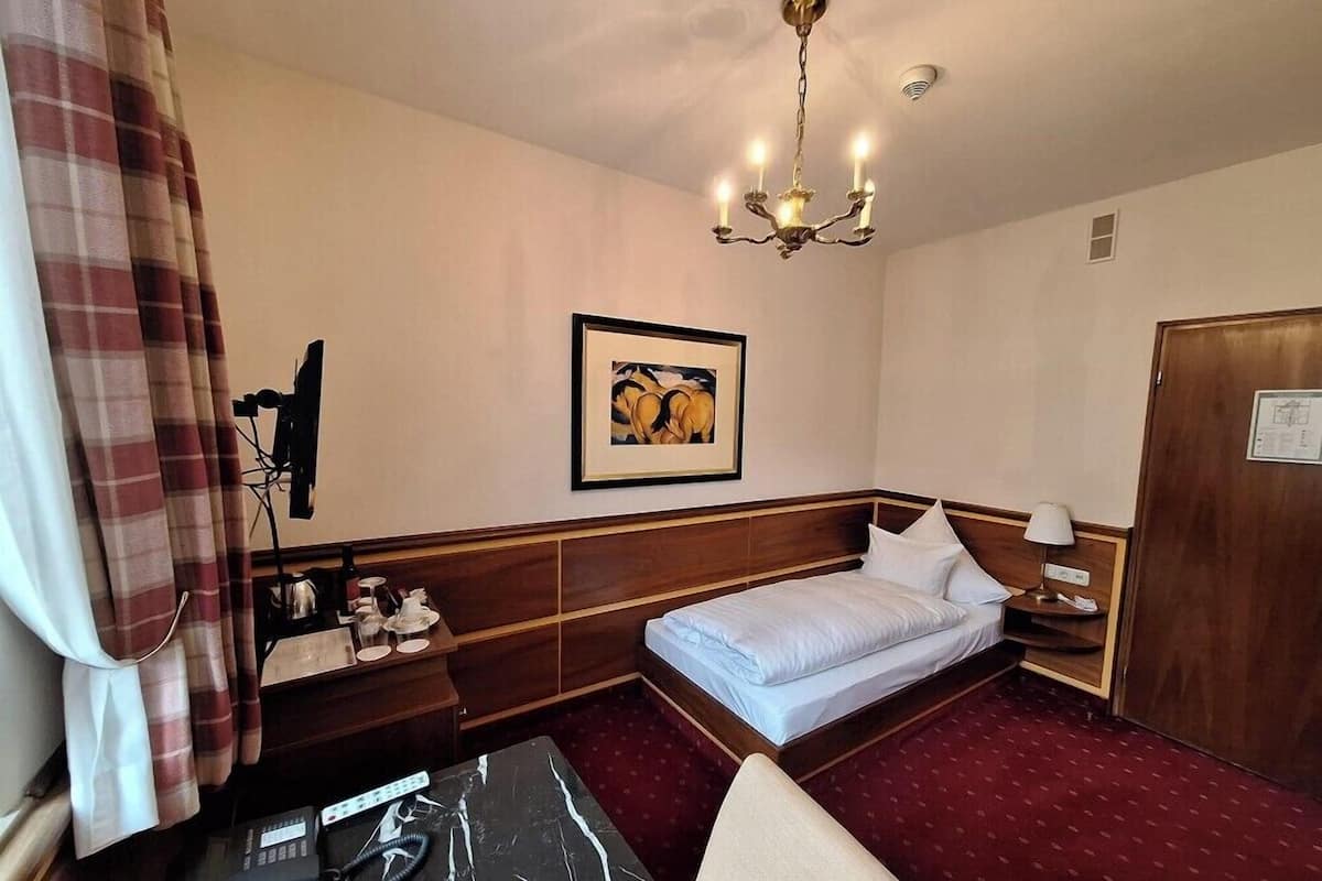 Basic Single Room | 1 bedroom, minibar, in-room safe, individually decorated