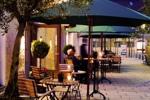 Dining - Romantik Hotel Das Lindner (Bad Aibling)