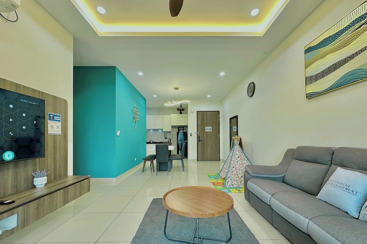 Comfort Apartment, Non Smoking, City View | Living area