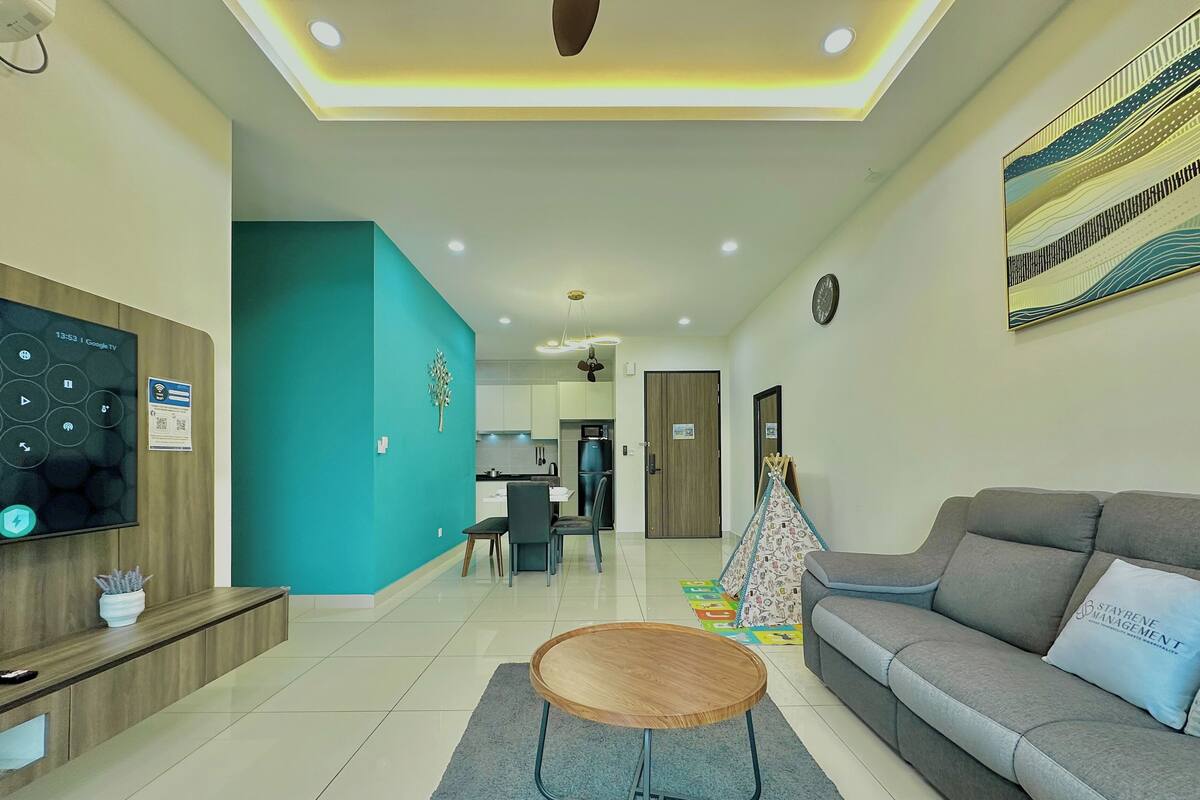 Comfort Apartment, Non Smoking, City View | Living area