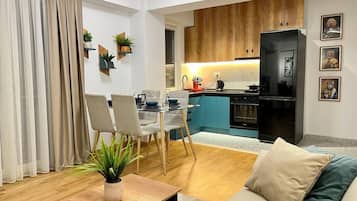 Apartment | Living area | TV