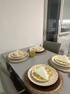 Dining - Modern Spacious Apartment (Entroncamento)