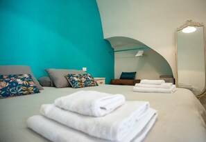 Unclassified image, 5 of 21, button