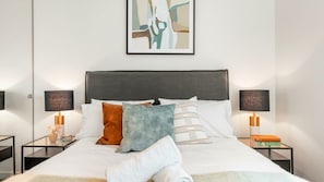 2 bedrooms, desk, iron/ironing board, free WiFi
