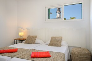 1 chambre, bureau, fer et planche à repasser, Wi-Fi gratuit