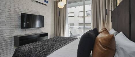 Desk, iron/ironing board, free WiFi, bed sheets