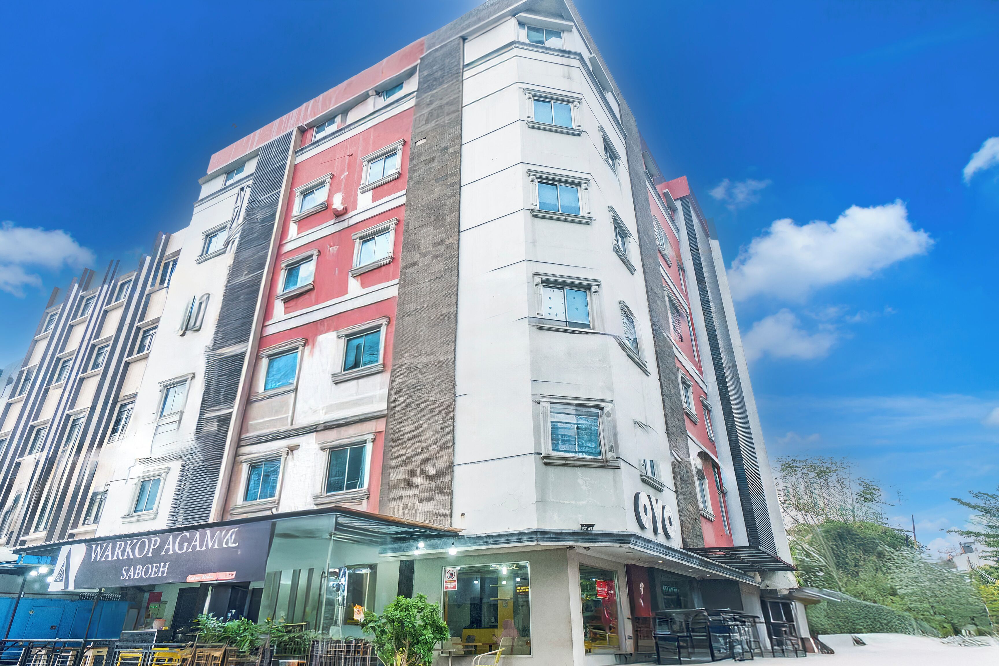 Fachada de la propiedad