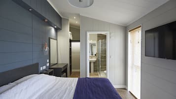 2 Schlafzimmer, Schreibtisch, Bügeleisen/Bügelbrett, kostenloses WLAN