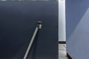 ห้องดีลักซ์ดับเบิล | ห้องน้ำ | ฝัก บัว, สบู่