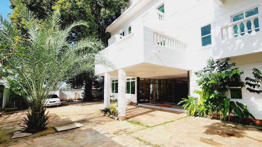 PULICKAL HEIGHTS HOTEL