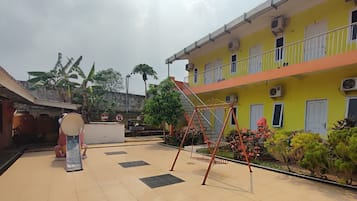 Mặt tiền nơi lưu trú