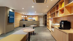 Reception - Hop Inn Kyoto Shijo Omiya (Kyoto)
