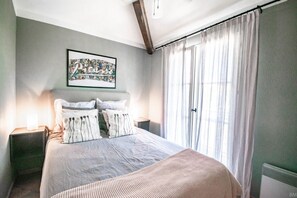 3 habitaciones, cuna de viaje, wifi gratis y ropa de cama 