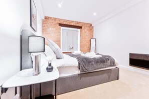 2 chambres, fer et planche à repasser, Wi-Fi, literie fournie