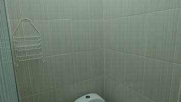 Standard Double Room | Bathroom