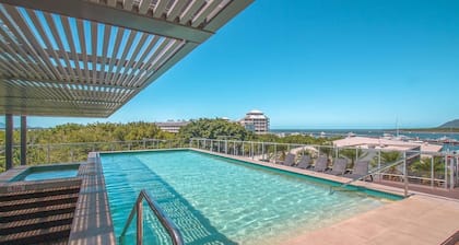 901 Harbour Lights- Luxury 2BR Waterfront Apartment | Stunning Marina Views | Pool + Sauna
