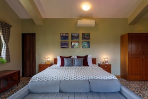 Room, 4 Bedrooms, Terrace | Desk, iron/ironing board - Amã Stays & Trails Dulwich Terrace, Panchgani (Wai)