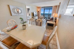 Dining - Stunning Views 2BR Oceanfront, Beach Cove & Pools (North Myrtle Beach)