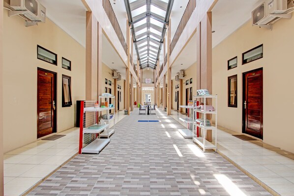 Lobby - Super OYO Capital O 93204 Hotel Mulia Dua Syariah (Klaten)