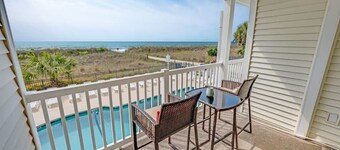 Coastal Beachfront Getaway Poolside and Oceanfront