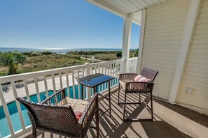 Property grounds - Coastal Beachfront Getaway Poolside and Oceanfront (North Myrtle Beach)