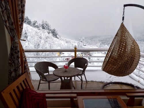 Elegance Retreat Manali Luxury Stay
