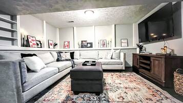 TV, fireplace, offices