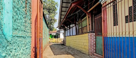 Mặt tiền nơi lưu trú