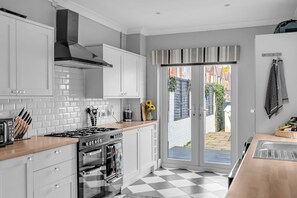 House | Private kitchen - Super Comfortable & High Quality (Cleethorpes)