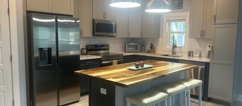 Pet Freindly Home in historic Downtown Wilmington with fenced yard