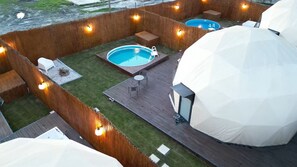 6 Außenpools, Liegestühle