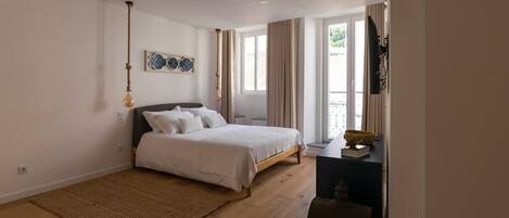 1 chambre, fer et planche à repasser, lit parapluie, Wi-Fi