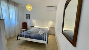 2 chambres, lit parapluie, Wi-Fi gratuit, draps fournis