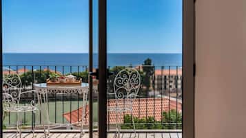 City Apartment, 1 Queen Bed, Sea View | View from property