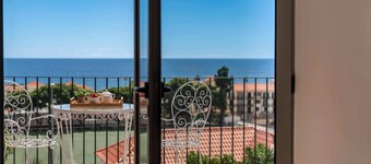 Casa Strelitzia by An Island Apart