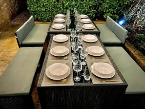 Outdoor dining